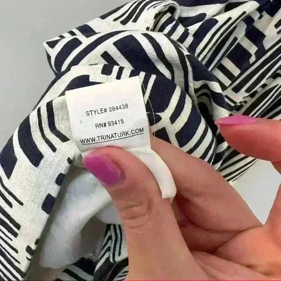 Trina Turk Geometric Print Dress (Flaws) Size 4/6 - Picture 8 of 8